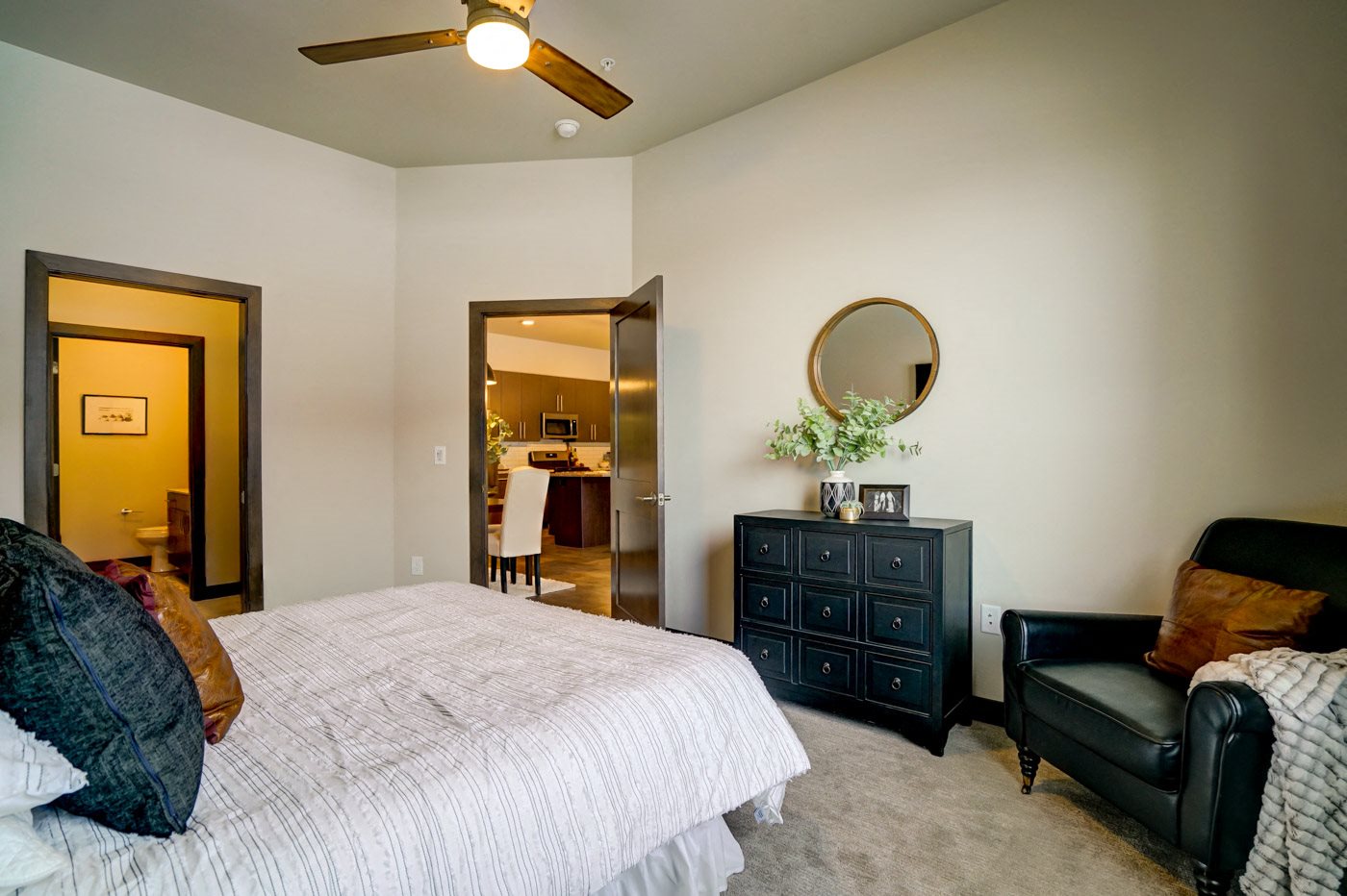 Gallery Photo 48
